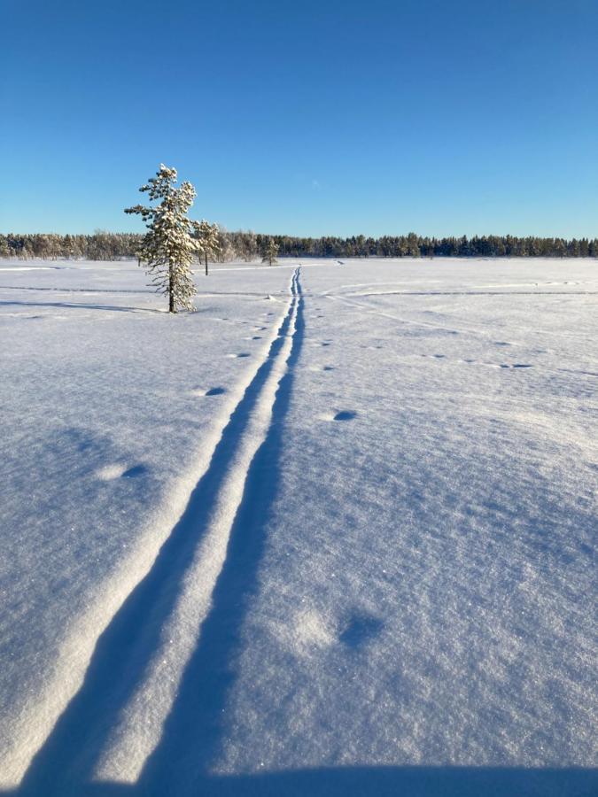 Kuttainen Lodge Karesuando Экстерьер фото